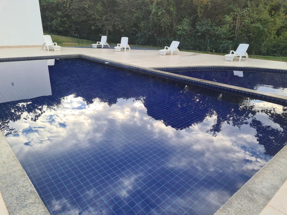 Escarpas Do Lago Vista Privilegiada Capitólio المظهر الخارجي الصورة